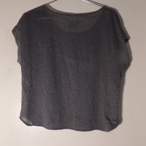 Nike Mesh Crop Top Dri-Fit Sz M - Picture 3 of 3
